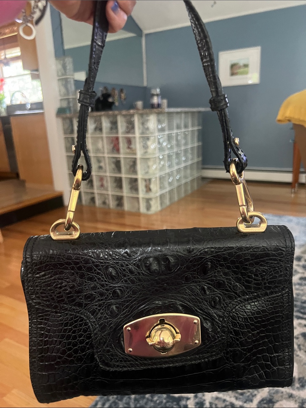 Furla Black Croc-Embossed Shoulder Bag with Gold Hardware - Picture 5 of 9